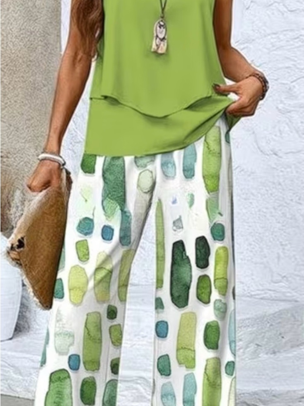 Green & White Wide-Leg Printed Pants and top